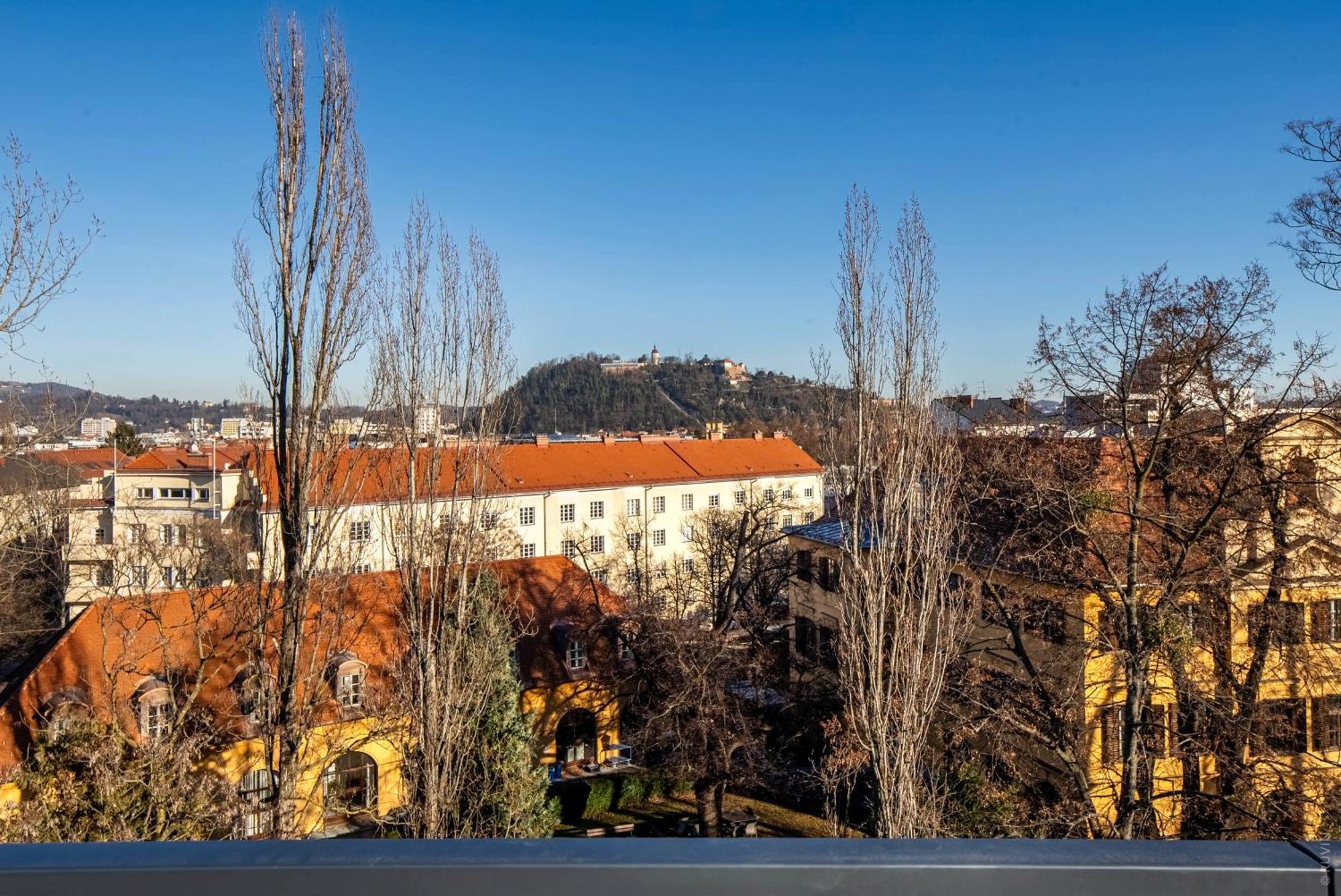 Whats-App Self-Check-In - Apartment Am Hauptbahnhof Graz Ngoại thất bức ảnh